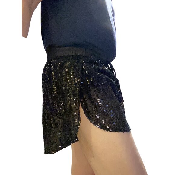 White Birch Black Cammie Sequin Shorts L Elastic Waist L* Womens*Halloween*NWT - Picture 2 of 6